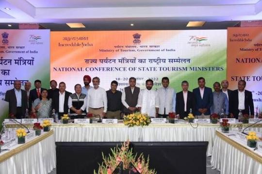 National Flag To be installed at tourist places.: Tourism Minister