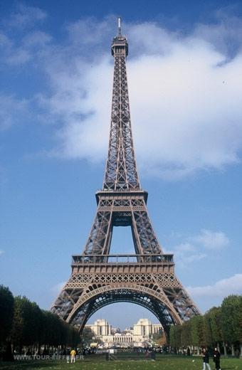 Paris emerges as top dream destination in Europe for Indians: Survey
