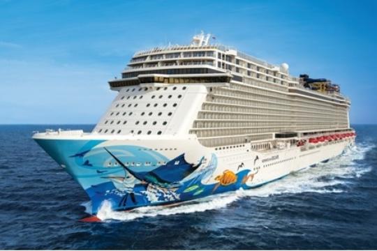 NCL Resumes Sailing from Orlando