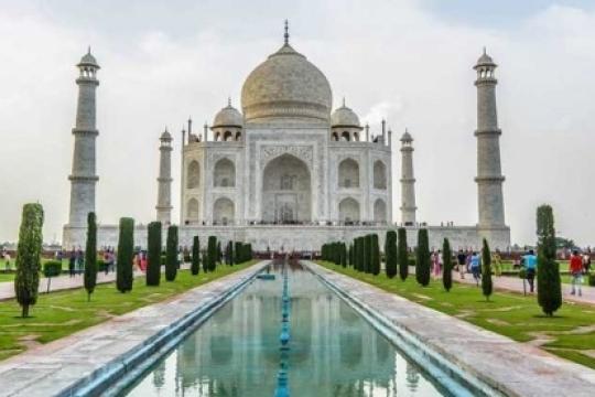 Taj Mahal is #6 in the World : TripAdvisor