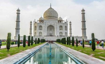 Taj Mahal is #6 in the World : TripAdvisor