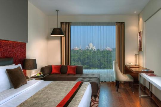 Crystal Sarovar Premiere Agra receives five star classification