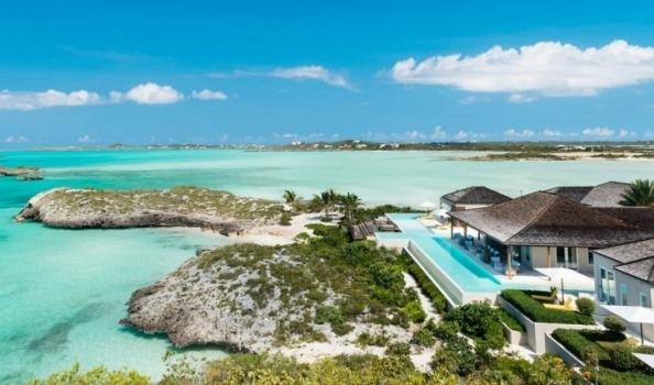 AccorHotels to acquire Travel Keys