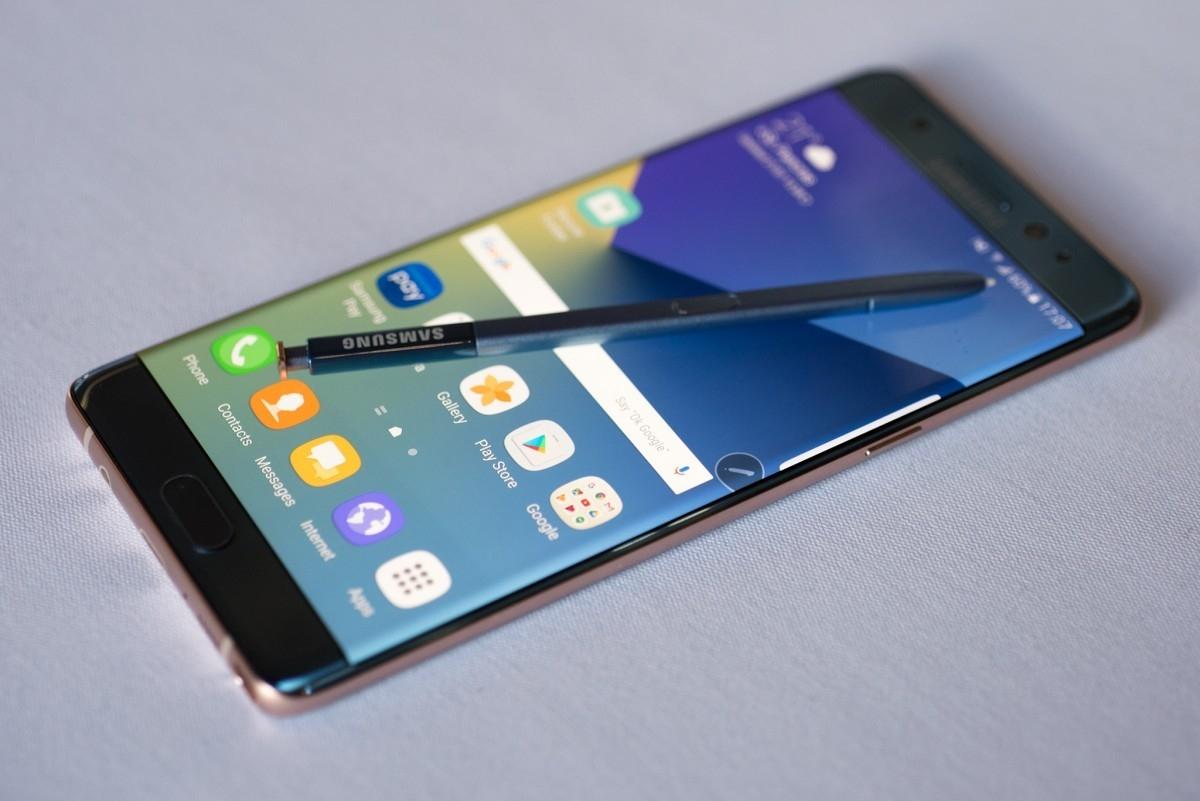 MoCA prohibits use of Samsung GN 7 onboard