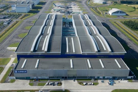 Airbus pauses production in France and Spain