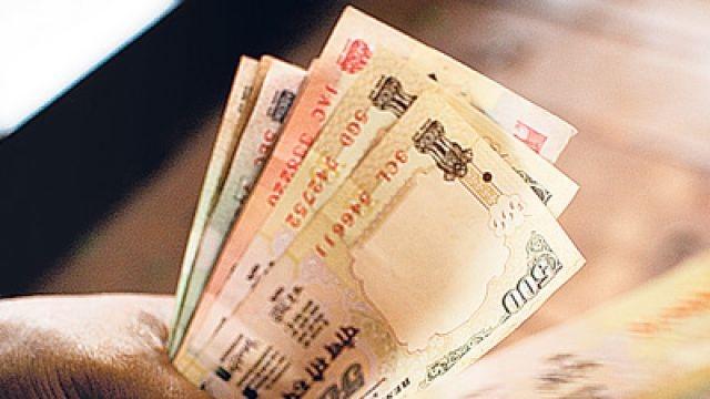 Demonitisation of Rs. 500 & Rs. 1000 notes drive online travel