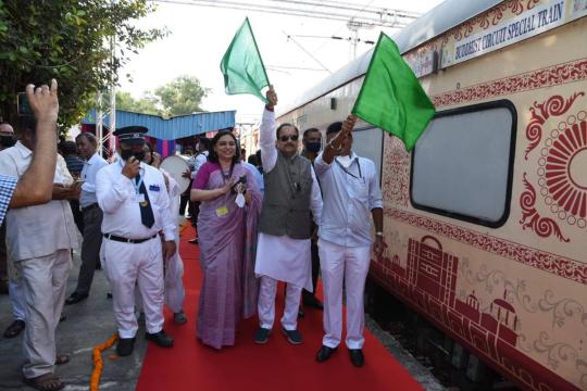 Ajay Bhatt Flags off the Buddhist Circuit Train FAM Tour