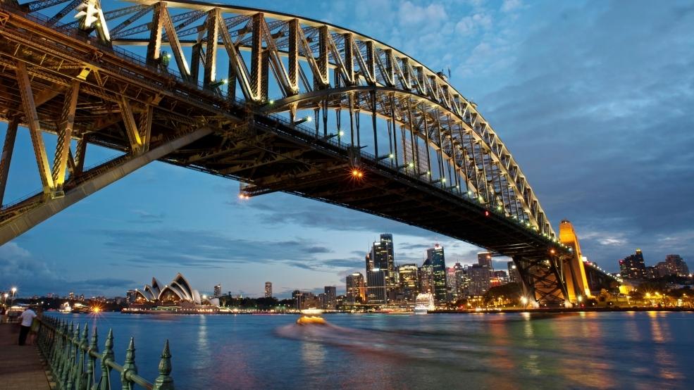 Australia announces online visa applications for Indians