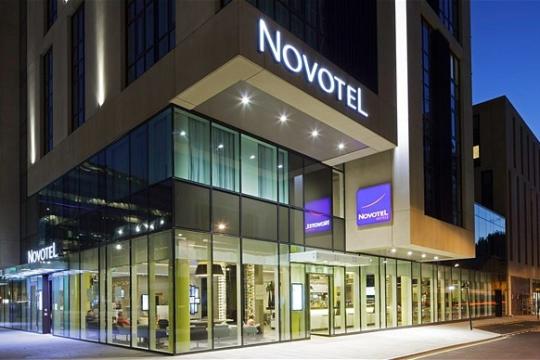 Accor offers shelter to medical staff, homeless in France