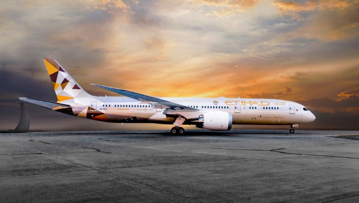 Etihad H1 Revenue Falls 38%