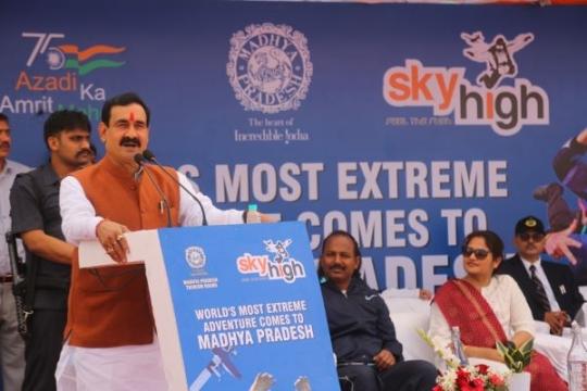 Madhya Pradesh Kicks Off Skydiving Festival