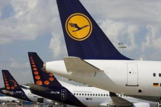 Lufthansa acquires Brussels Airlines