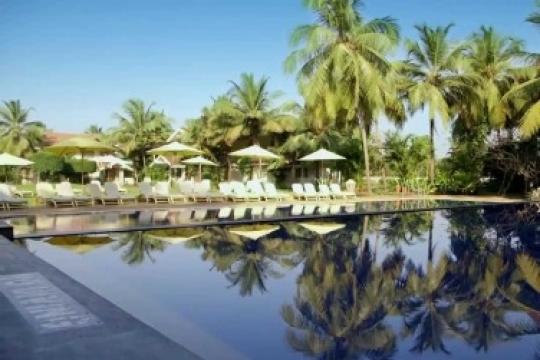 Mahindra Holidays signs on RE 100 and EP 100