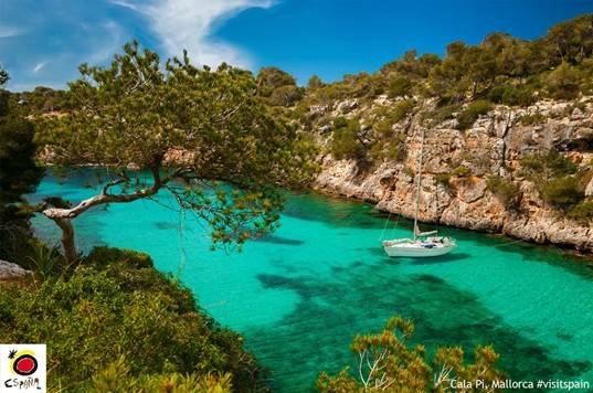 Spain welcomes 100,000 Indian arrivals in 2016