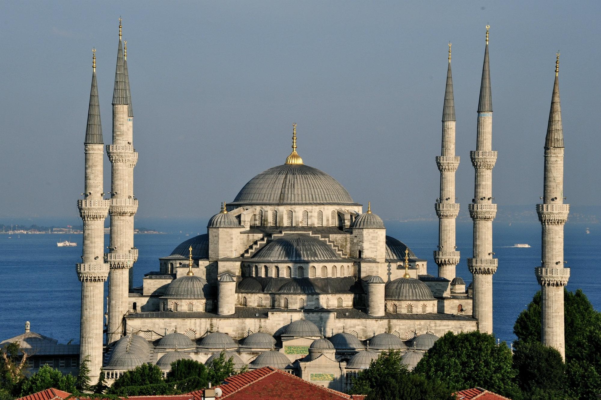 Turkey charts roadmap to reinstate tourism in country