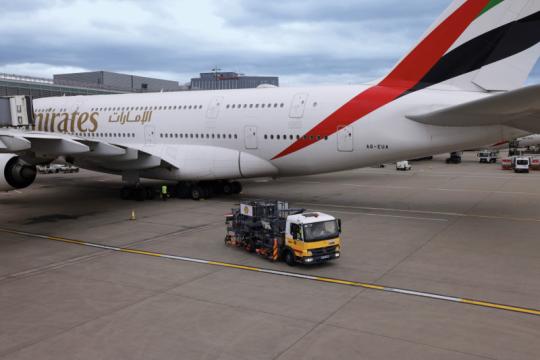 Emirates begins operating with SAF at London Heathrow Airport