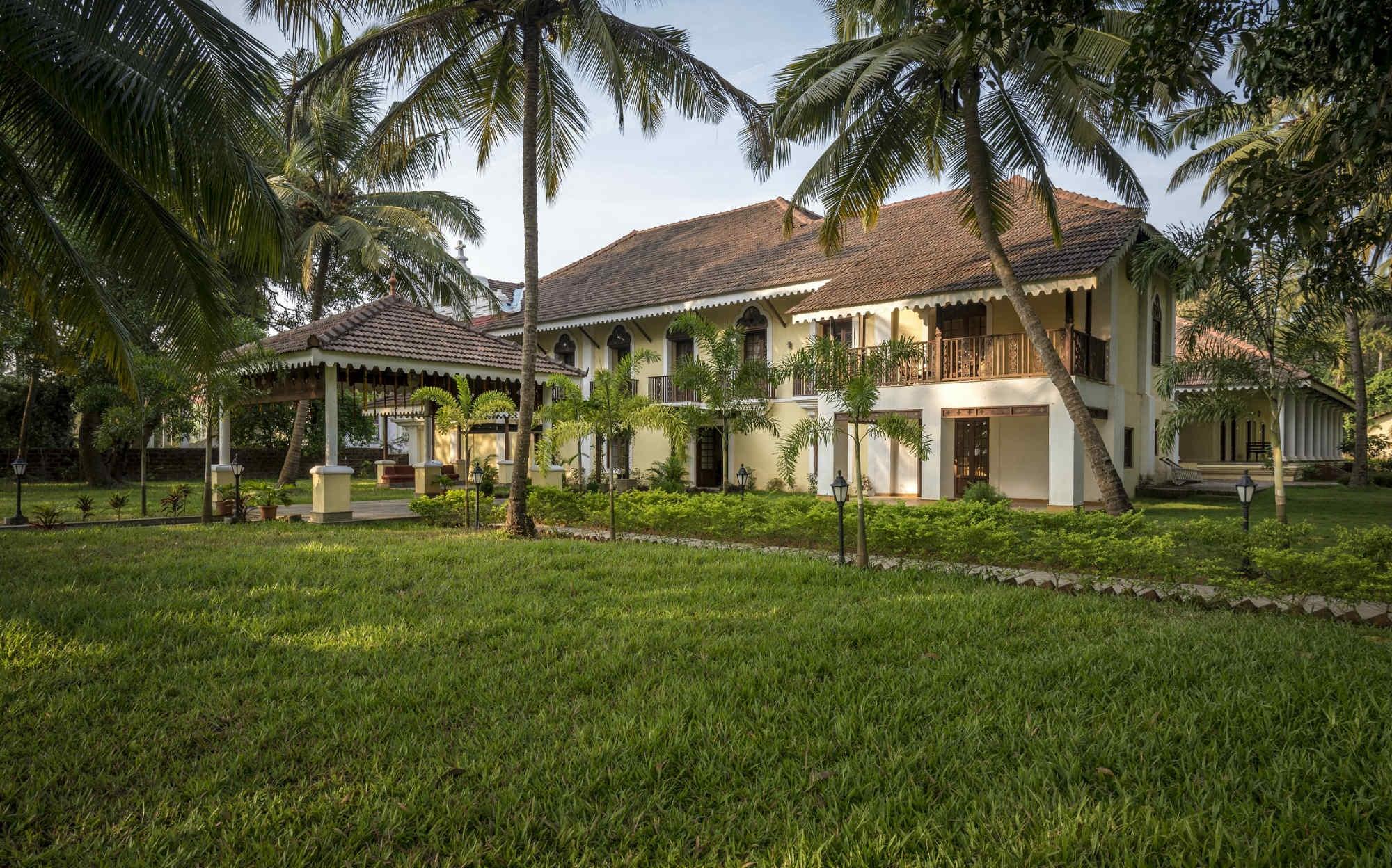 Kapil Chopra launches The Postcard Hotel