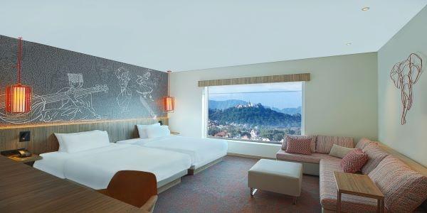 Hyatt Place Opens for Guests