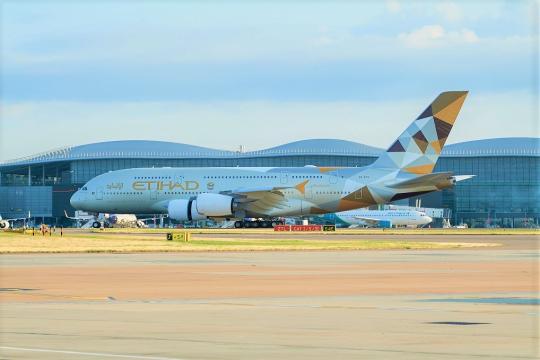 Etihad Celebrates A380s Return From Abu Dhabi To London Heathrow