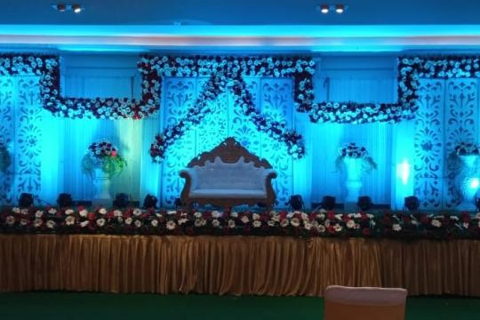 Lords promotes destination weddings