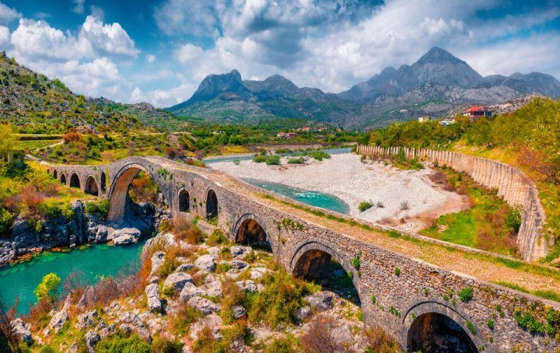 Tourism sector jobs increase over 10% in Albania; intl visitor spending to jump in 2024: WTTC