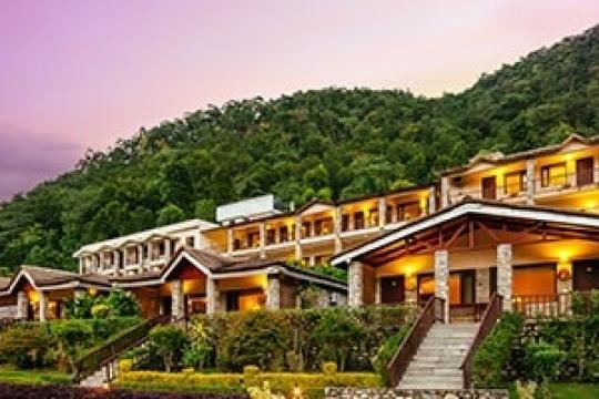 Sterling Holiday partners with Apollo Clinics