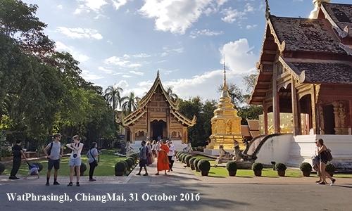Thailand halves visa-on-arrival fees