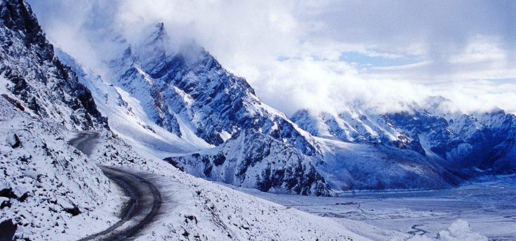 1200 permits issued per day to the vehicles visiting Rohtang Pass: Alphons