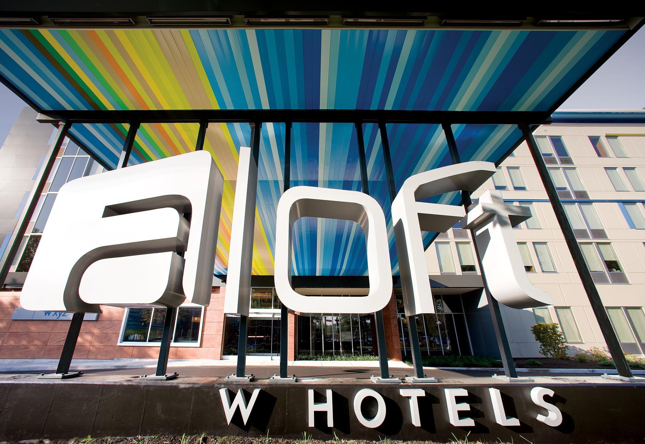Aloft Hotels partners with TeleAdapt for in-room technology