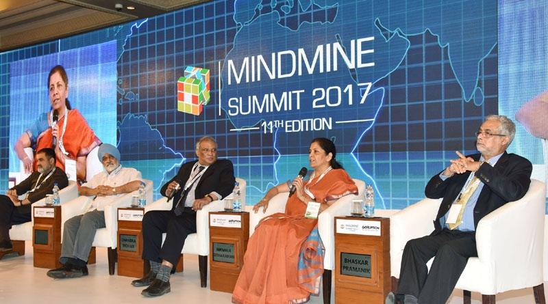 Government to resolve the visa issues with US and other countries, says Commerce Minister
