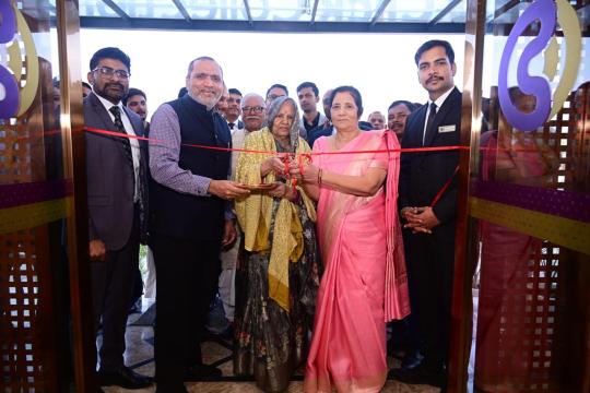 Suba launches ‘Click Collection Grand Gateway’ in Varanasi