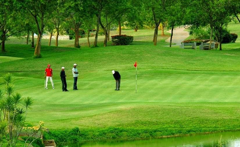 J&K to Remove All Shortcomings to Boost Tourism