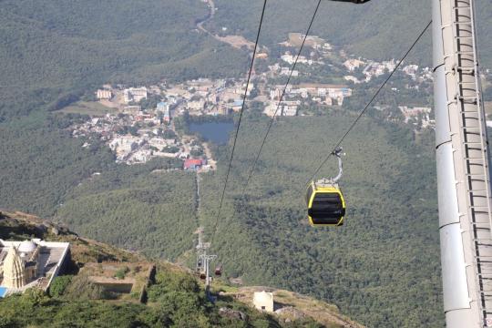 Girnar ropeway crosses 1 lakh visitor landmark
