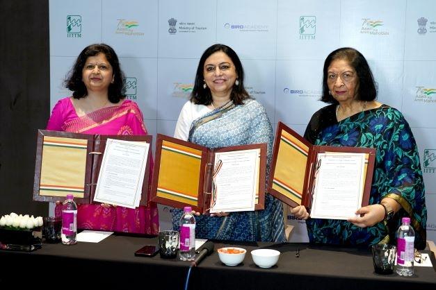 Bird Academy signs MoU with MOT and IITTM for imparting soft skills training to IITTM students