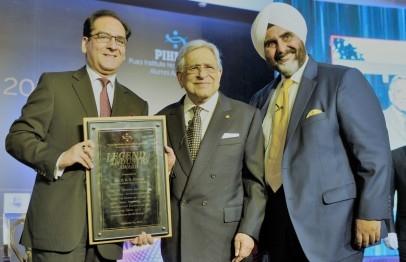 PIHMAA honours PRS Oberoi with ‘Legend of Industry Award’ 2018