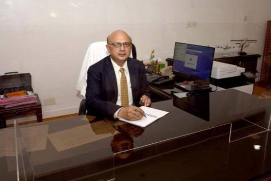 Rajiv Bansal Takes Charge as Aviation Secretary