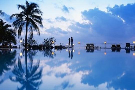 96% Indians tip at hotel: Expedia