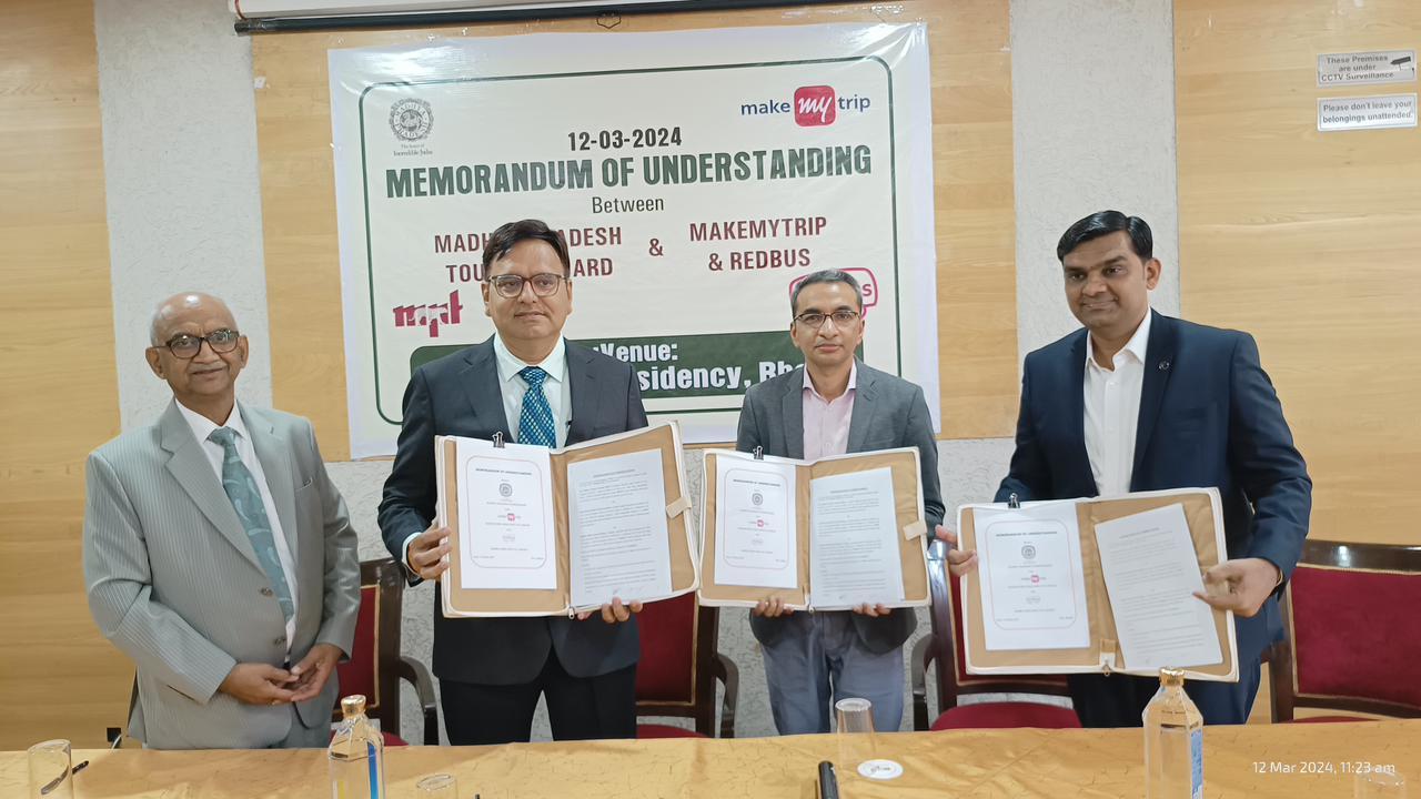 Madhya Pradesh Inks MoU With MakeMyTrip & redBus to Boost Tourism