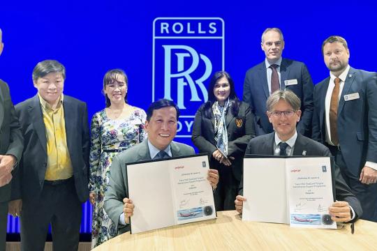 Vietjet expands strategic partnerships with Rolls-Royce & Lufthansa Technik at 2024 Farnborough Airshow