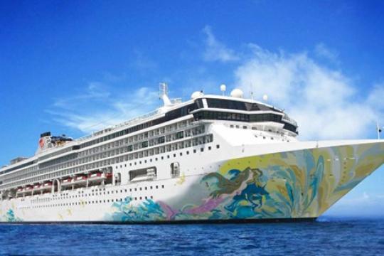 Resorts World Cruises debuts in India with Resorts World One