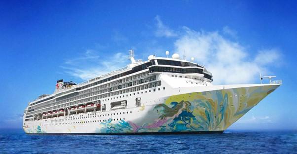 Resorts World Cruises debuts in India with Resorts World One