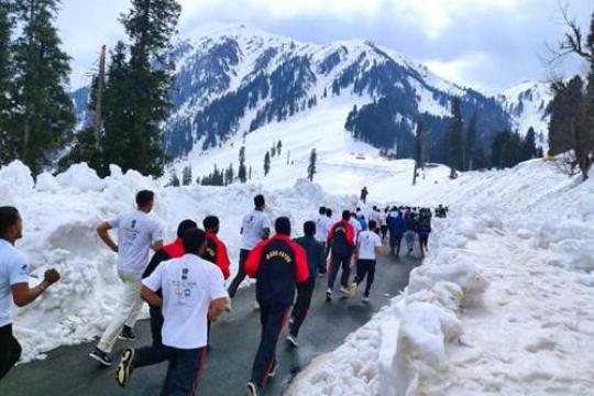 MoT Organizes 1st Snow Marathon in Bhaderwah, Jammu