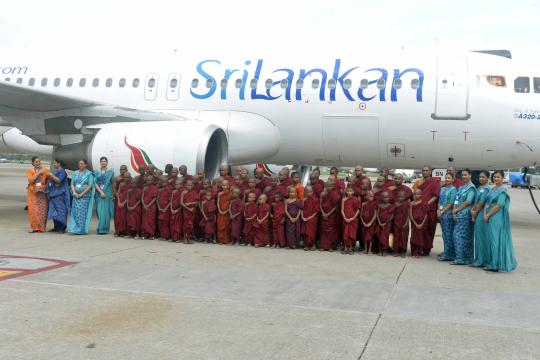SriLankan Airlines organises special airport tour for Samanera monks